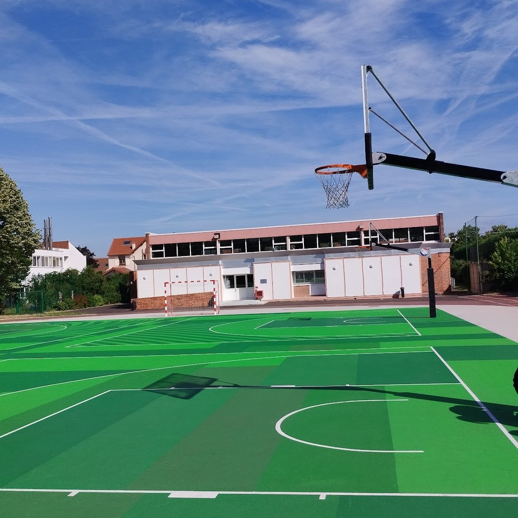 Terrain de basket extérieur 3